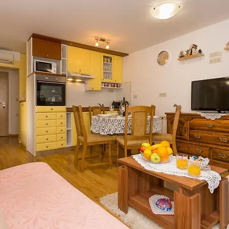 Hidden Gem In Diocletian Palace Old Town Center Apartment Split