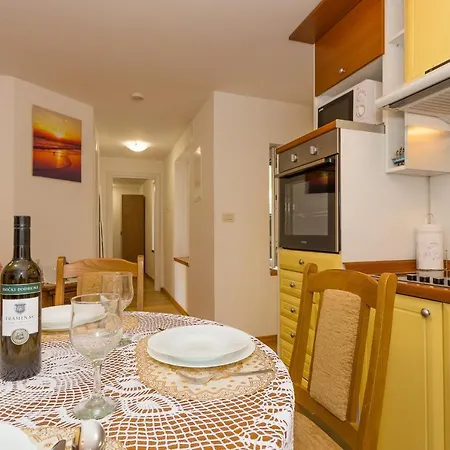 Apartment Hidden Gem In Diocletian Palace Old Town Center