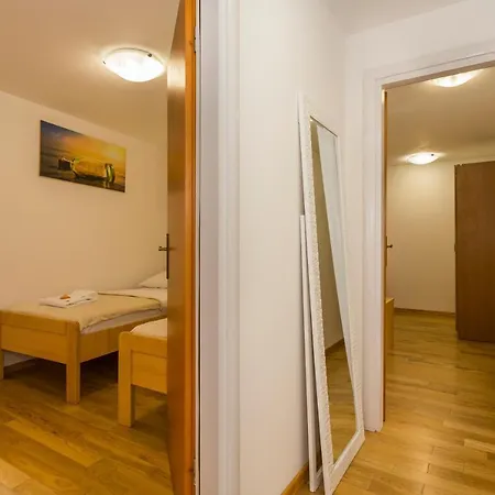 Hidden Gem In Diocletian Palace Old Town Center Apartment