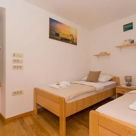 Apartment Hidden Gem In Diocletian Palace Old Town Center Split