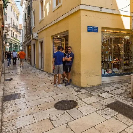 Hidden Gem In Diocletian Palace Old Town Center Apartment *