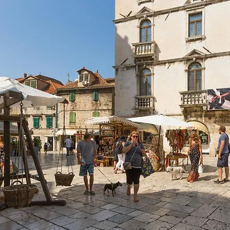 Hidden Gem In Diocletian Palace Old Town Center