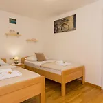 Hidden Gem In Diocletian Palace Old Town Center *