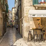 Apartament Hidden Gem In Diocletian Palace Old Town Center