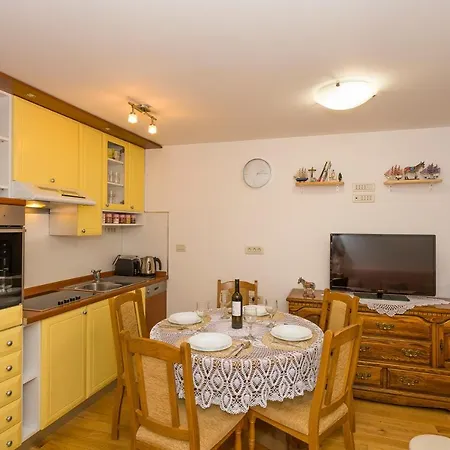 Hidden Gem In Diocletian Palace Old Town Center Apartament